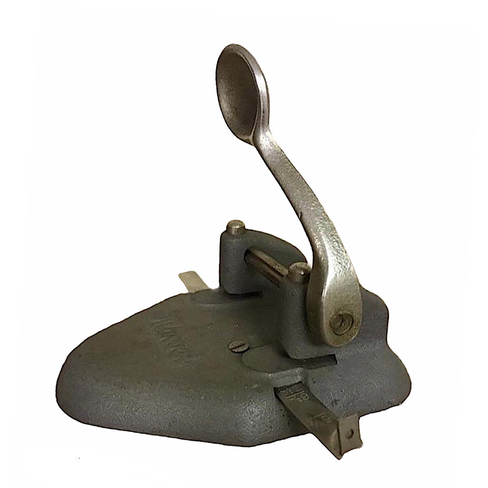 ❌SOLD❌ Vintage Hole Punch